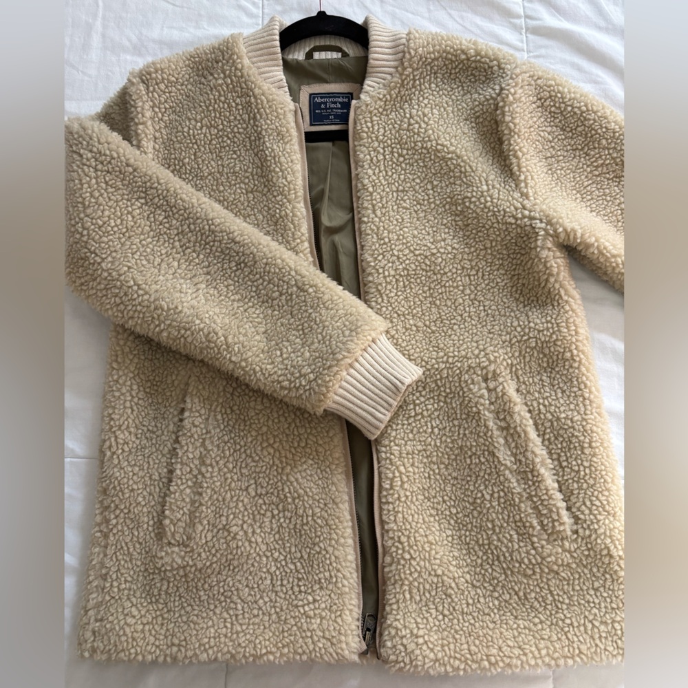 Abercrombie & Fitch Beige Sherpa Jacket